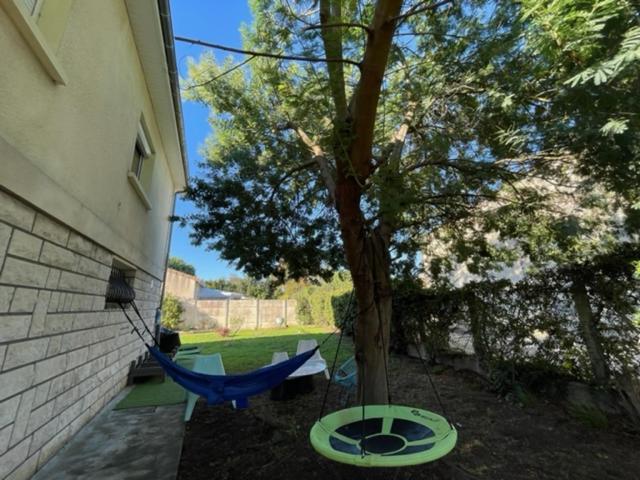 Entier Independant Dans Maison Calme Avec Jardin Barbecue Face Aux Vignes Pouvant Accueillir Cette Personne Tres Bien Si Tu Es A 5 Minutes De Saint-emilion 5 Minutes Du Centre-ville De Et 5 Minutes De L'hopital Apartment *